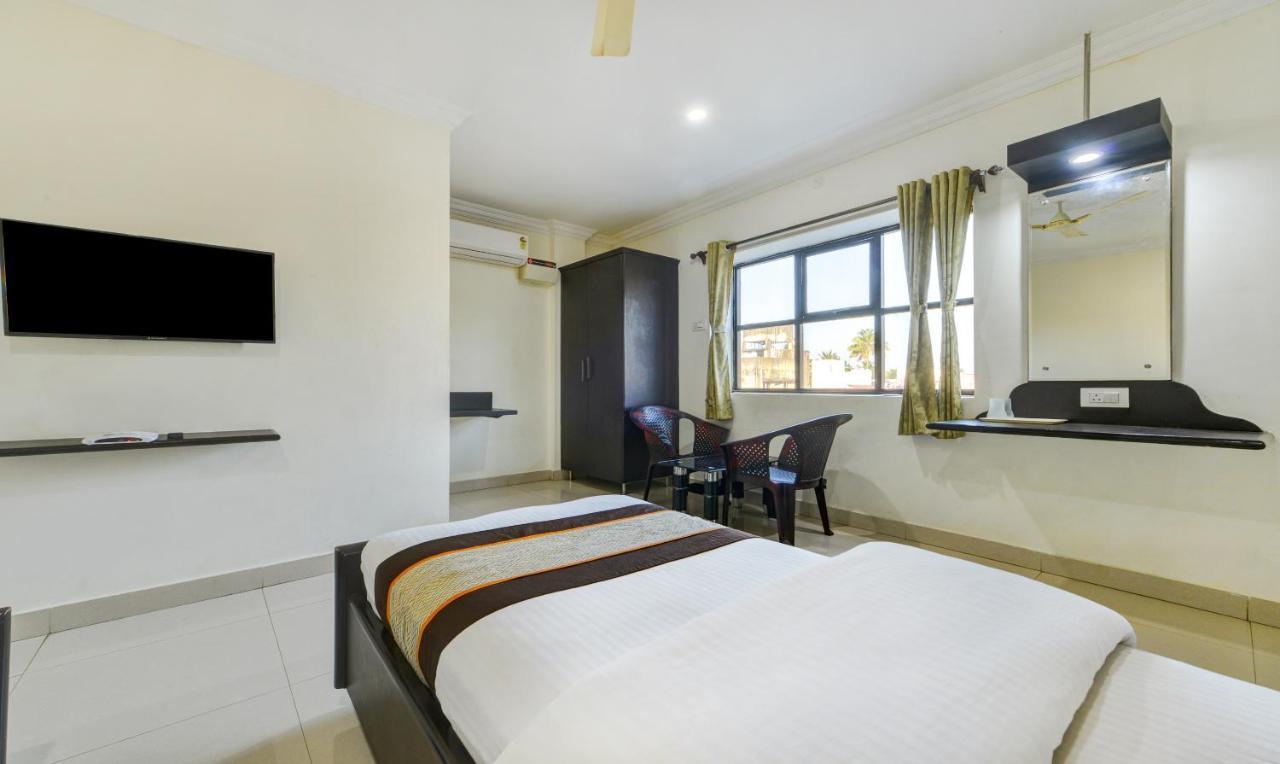 Hotel Salbala - Near Airport 첸나이 외부 사진